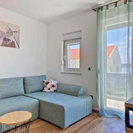 Villa Exotic By Interhome